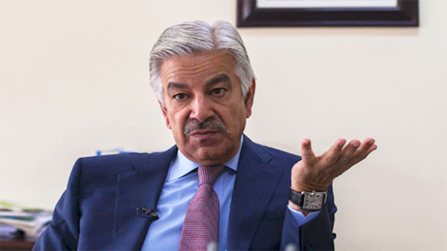 Asif urges PTI to change attitude for dialogue