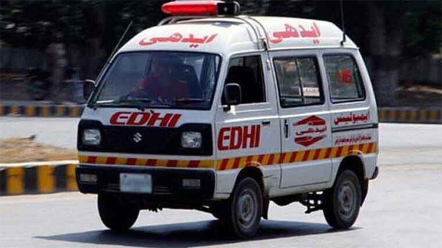 One killed, seven injured as van collides with tractor trolley in Hyderabad