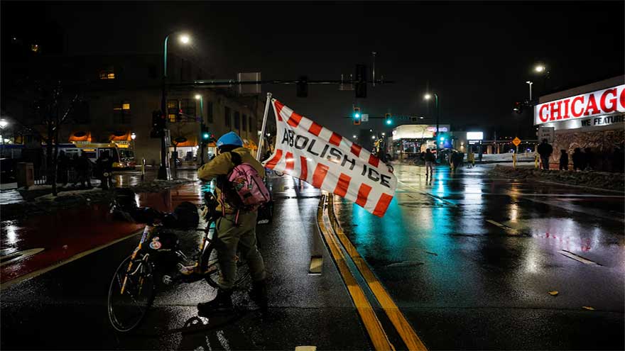 With tension high in Minnesota, border agent shoots two in Oregon traffic stop