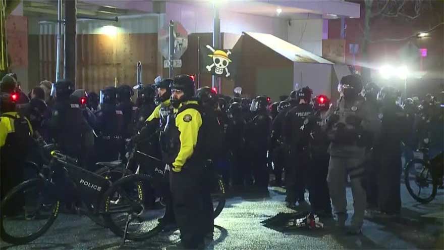 Protest erupts outside ICE facility in Portland after federal agent shot two people