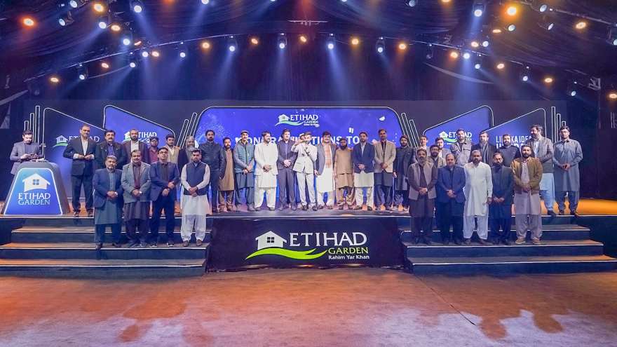 Etihad Town hands over Gardens Phase II early, unveils Phase III in Rahim Yar Khan