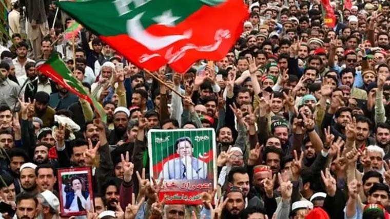 کراچی میں پی ٹی آئی کا باغ جناح میں جلسہ سکیورٹی کلیئرنس سے مشروط