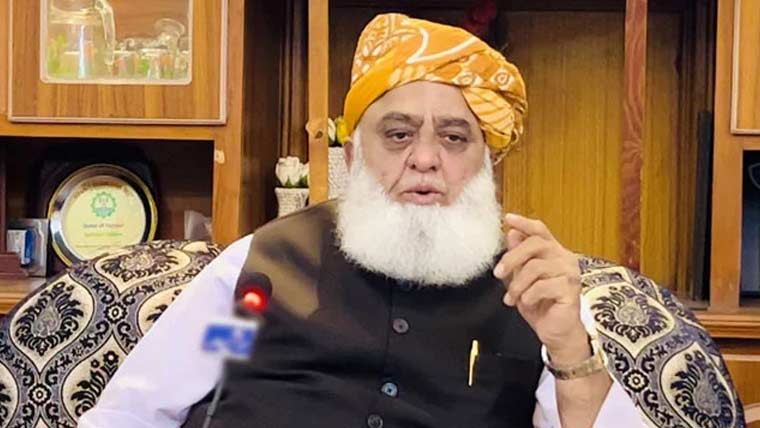 جے یو آئی سربراہ مولانا فضل الرحمان 3 روزہ دورے پر لاہور پہنچ گئے