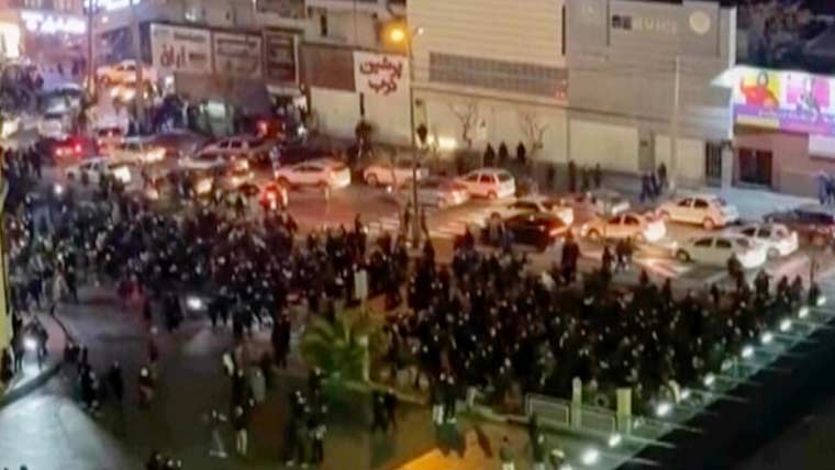 ایران: اموات کی تعداد 65 ہوگئی، پُرتشدد مظاہروں کے 200 سے زائد منتظم گرفتار