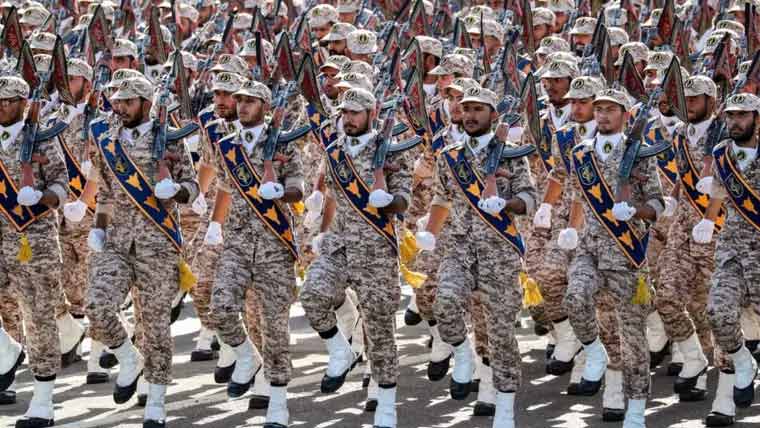 طاقت سے قومی مفادات، انفراسٹرکچر اور عوامی املاک کا تحفظ کریں گے: ایرانی فوج