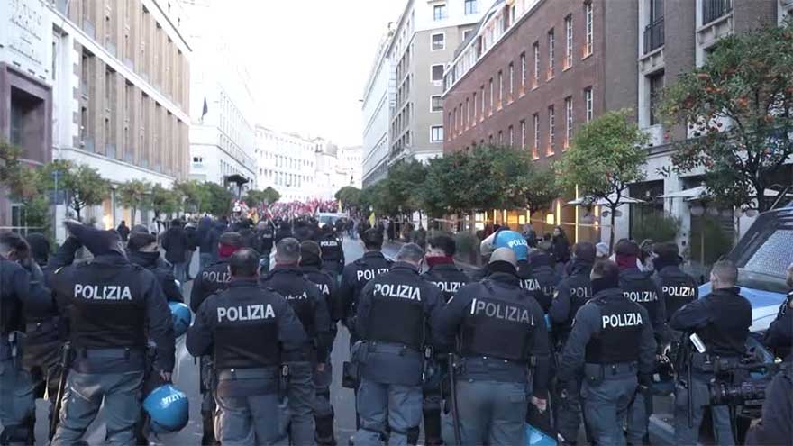 Protesters rally in Italy, Greece against US military operation in Venezuela