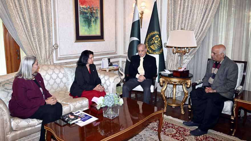 PM Shehbaz vows to transform Pakistan into regional IT hub