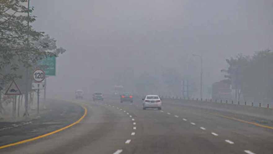Dense fog shuts multiple motorways across Punjab