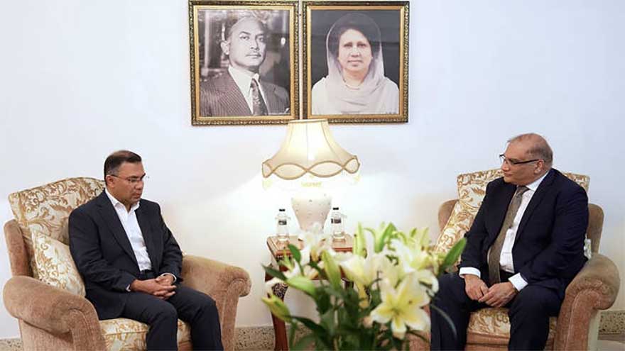 Pakistan, Bangladesh discuss trade and regional issues