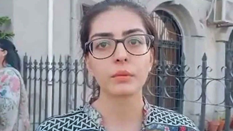 متنازع ٹویٹ کیس میں عدالت نے ایمان مزاری کو ریلیف دے دیا