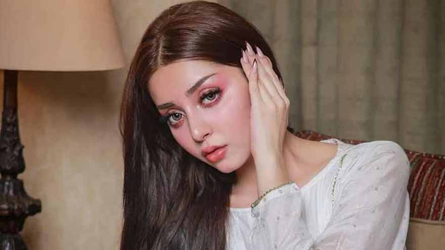 Alizeh Shah issues final warning over repeated mentions by Yasir Nawaz