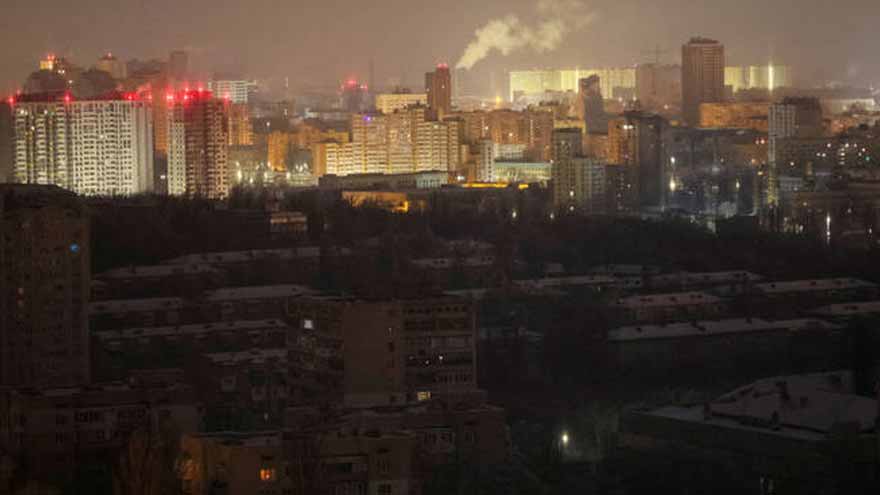 Ukraine toils to restore power and heat, Zelenskiy warns of new attack