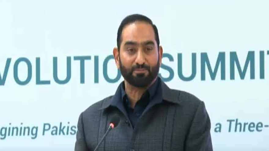 Mian Amer Mahmood calls for smaller provinces to resolve governance crisis