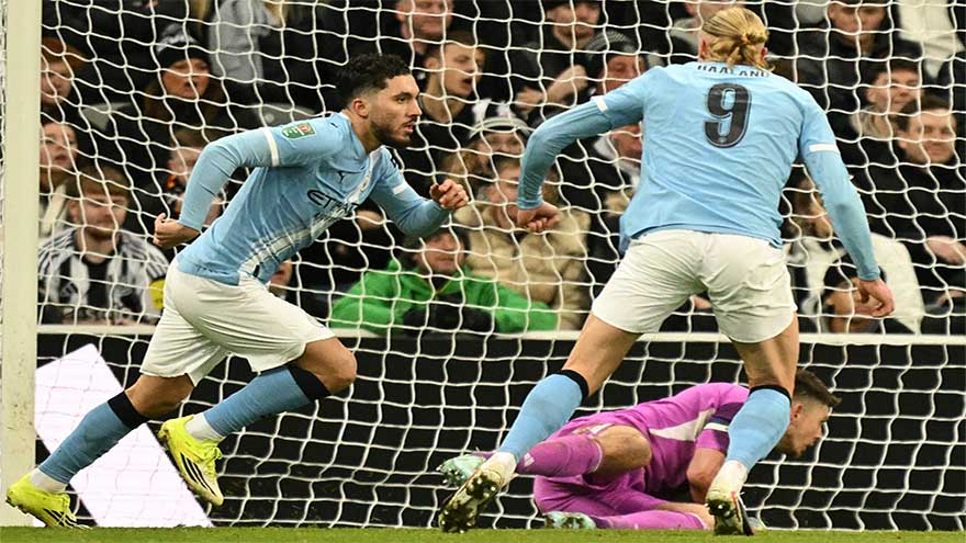 Semenyo an instant hit as Man City close on League Cup final