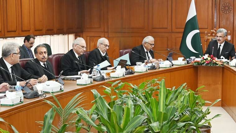 پشاور ہائیکورٹ کے 6 ججز کو مستقل کرنے کی منظوری دیدی گئی