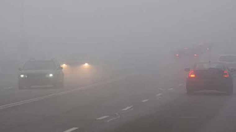  پنجاب کے میدانی علاقے دھند کی لپیٹ میں، موٹر ویز  پر ٹریفک بند 