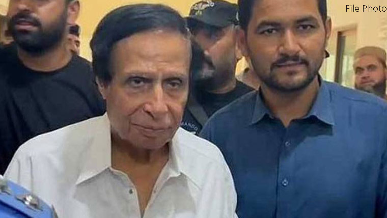 احتساب عدالت: ترقیاتی منصوبوں میں کرپشن، پرویز الہٰی پر فردِ جرم عائد