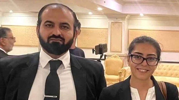 ایمان مزاری اور ہادی علی چٹھہ کی ضمانت منسوخ، گرفتار کرنے کا حکم