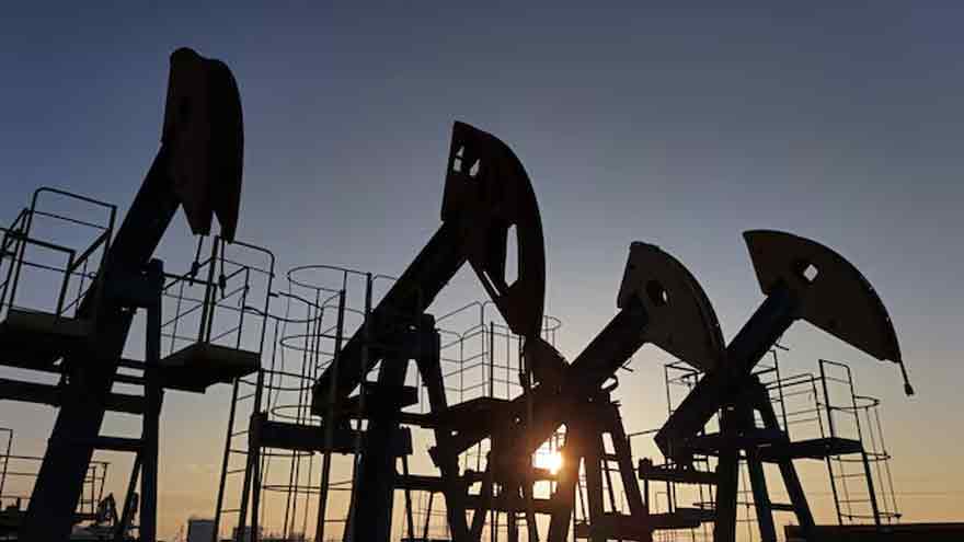 Oil prices extend losses as chance of US strike on Iran recedes