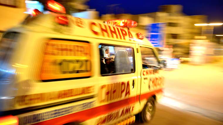 کراچی میں بے لگام ہیوی ٹریفک نے مزید 2 جانیں نگل لیں