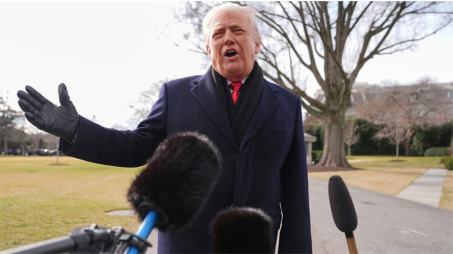 Trump threatens tariffs on nations that don't back Greenland takeover