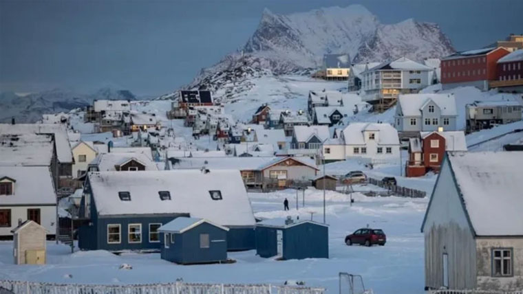 ٹرمپ کی گرین لینڈ پر قبضہ کی مخالفت کرنے والے ممالک کو ٹیرف کی دھمکی