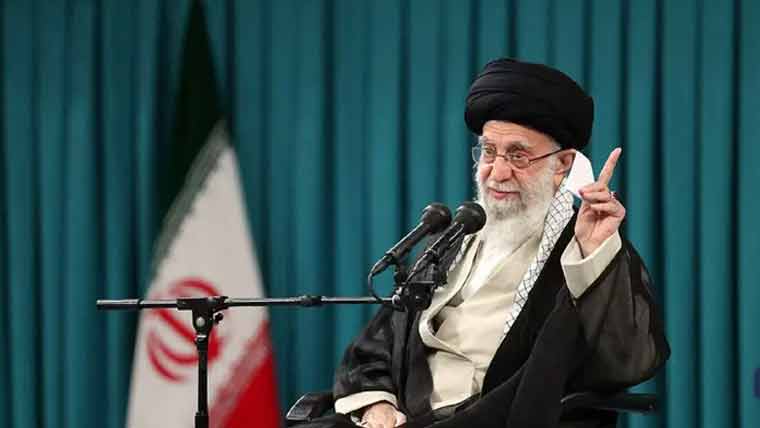 آیت اللہ خامنہ ای نے ایران میں فسادات کا ذمہ دار ٹرمپ کو قرار دے دیا