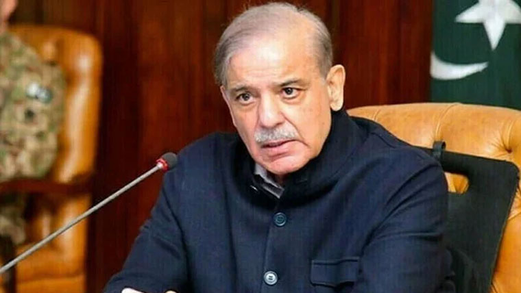 وزیراعظم کا کراچی پلازہ آتشزدگی پر اظہارِ افسوس، متاثرین کو ہرممکن امداد دینے کا حکم