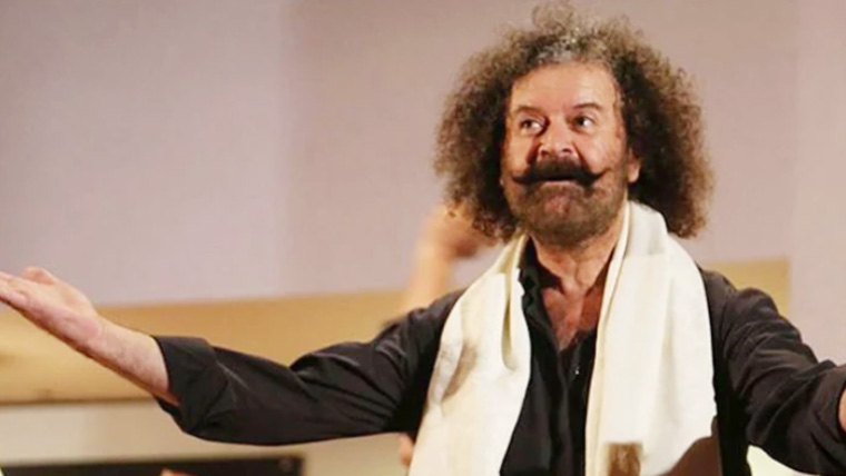 ڈرامے میں عتیقہ اوڈھو کے ساتھ رومانوی سین کرتے بڑی مشکل پیش آئی: ایوب کھوسو