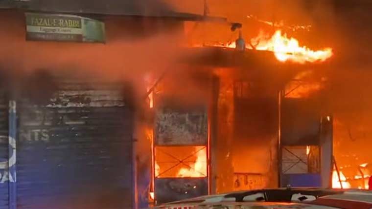 کراچی: 59 مِسنگ افراد میں سے 26 کی لوکیشن گل پلازہ کے پاس ملی ہے، پولیس