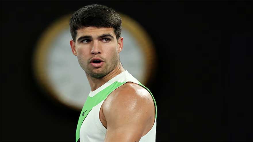 Alcaraz swats aside Walton as career Grand Slam bid begins in Melbourne