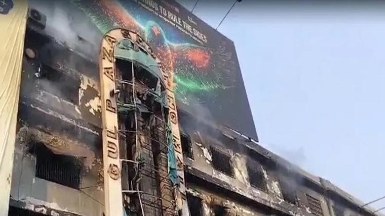 گُل پلازہ آتشزدگی: ایران، فرانس اور برطانیہ کا دکھ کا اظہار