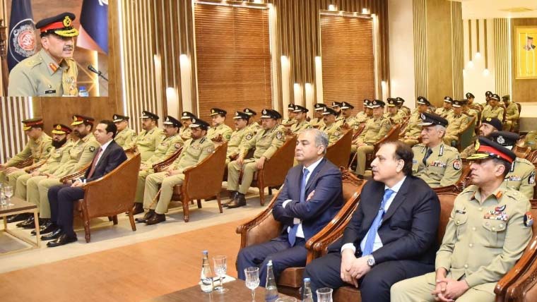مسلح افواج ہمیشہ بہادر اور وقار پولیس کے شانہ بشانہ کھڑی رہیں گی: فیلڈ مارشل