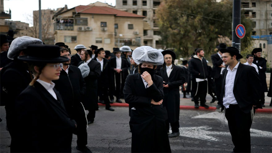 Israeli ultra-Orthodox rally against babies' autopsies