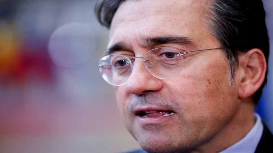 Spain urges EU to create joint army amid Greenland dispute