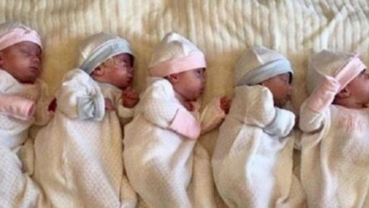 خیبرپختونخوا میں خاتون کے ہاں بیک وقت 5 بچوں کی پیدائش