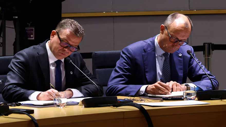 EU wants U.S. trade deal back on track, but warns it would defend itself if threatened again