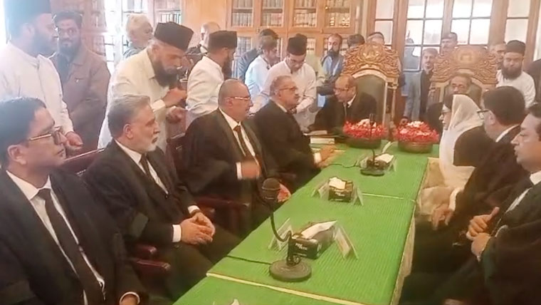 سندھ ہائیکورٹ کے 10 ایڈیشنل ججز نے بطور مستقل ججز حلف اٹھالیا
