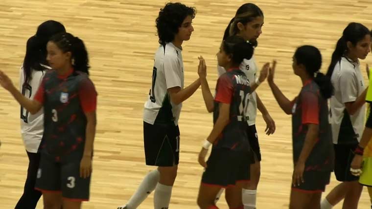 ساف ویمنز فٹسال چیمپئن شپ: بنگلادیش نے پاکستان کو ہرا کر شکست کا بدلہ لے لیا