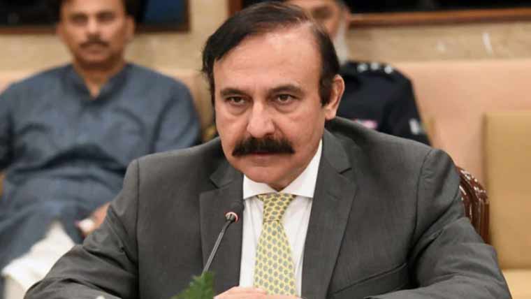 چترال واقعہ تکلیف دہ، متاثرہ خاندان کے غم میں برابر شریک ہیں: طارق فضل