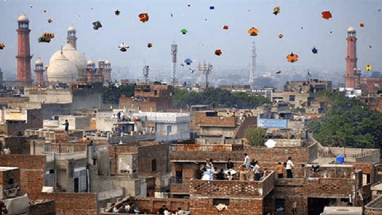 پتنگ بازی کیخلاف 5915 مقدمات، پولیس رپورٹ لاہور ہائیکورٹ میں جمع