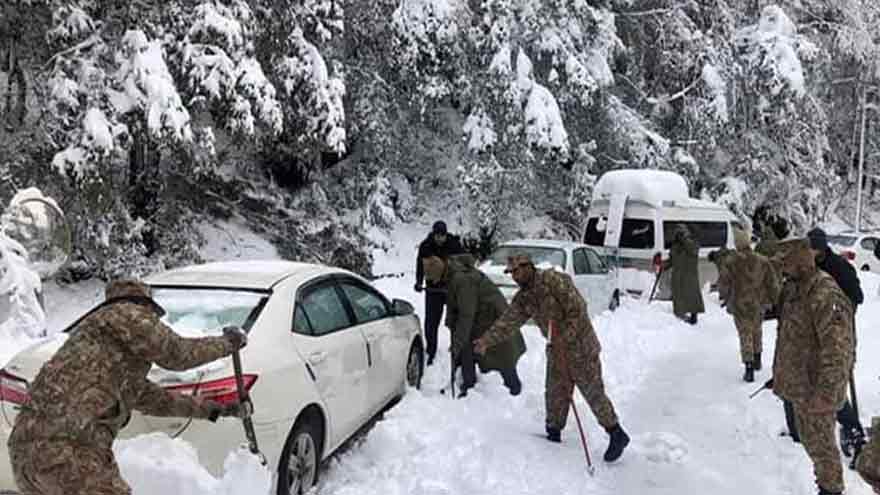 Heavy snowfall: Pakistan Army continues rescues, relief operations in various parts