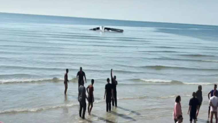 کراچی سمندرمیں ڈوبنے والے 4 ماہی گیروں میں سے ایک کی لاش مل گئی