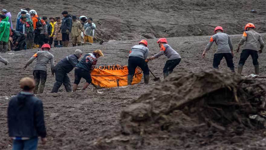 Indonesia resumes search for 80 after landslide kills 10 in West Java