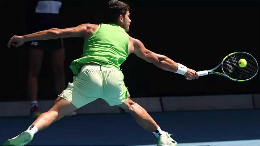 Alcaraz eases into last eight in bid for maiden Melbourne title