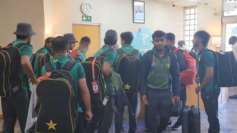 انڈر 19 کرکٹ ورلڈ کپ، پاکستانی ٹیم سپر 6 مرحلے کے دوسرے میچ کیلئے بلاوائیو پہنچ گئی
