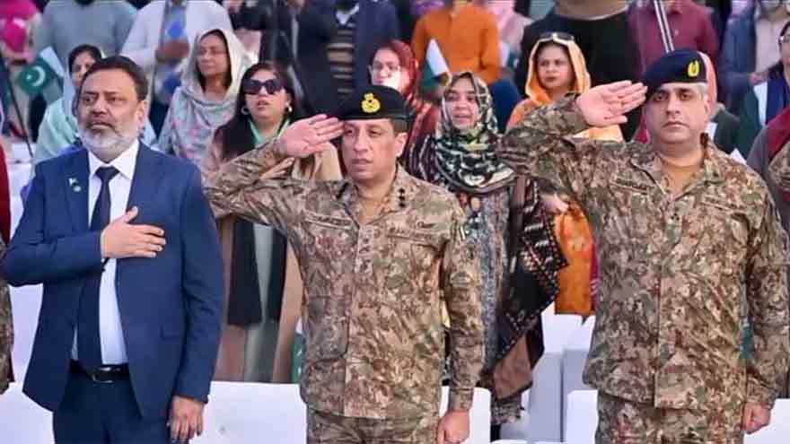 DG ISPR holds interactive session with students, faculty of Karachi University