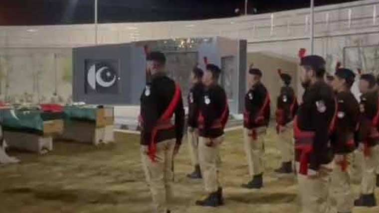 کوئٹہ میں شہید ہونے والے 9 پولیس اہلکاروں کی نماز جنازہ ادا