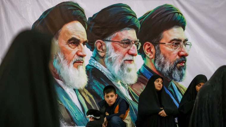 شہید آیت اللہ علی خامنہ ای کی آخری رسومات ایران اور عراق میں ہوں گی