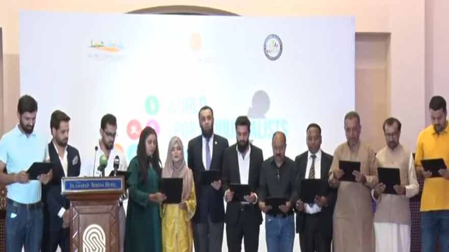 Atta Tarar pledges support for sports journalists' welfare